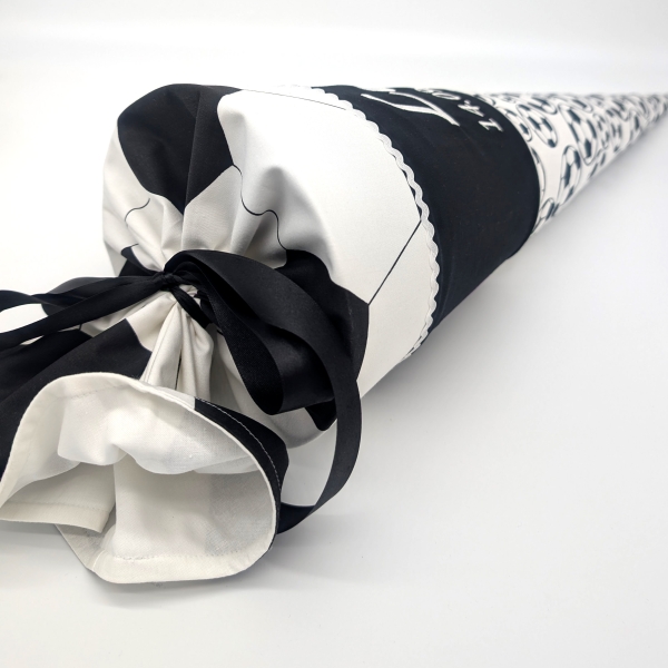 Schultüte 70 cm Fußball schwarz